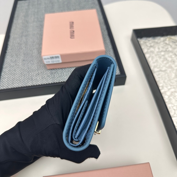 超激安ブランド財布偽物内部構造